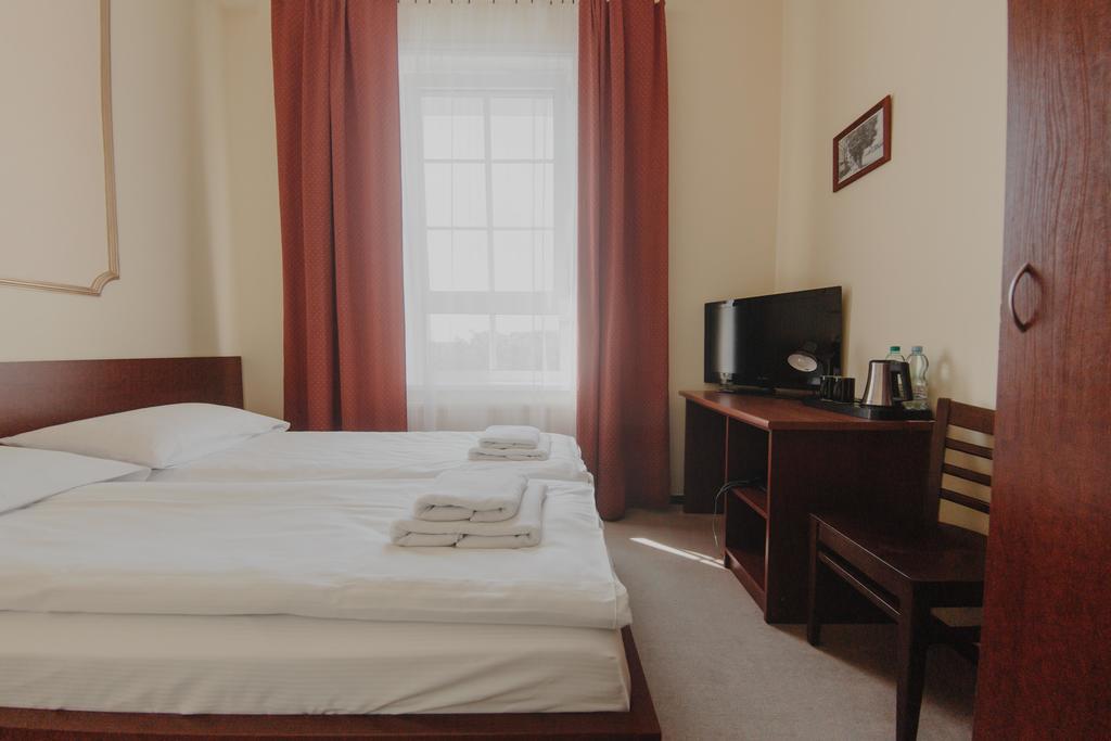 Hotel Cesarski - Kaiserhof 기지크코 외부 사진